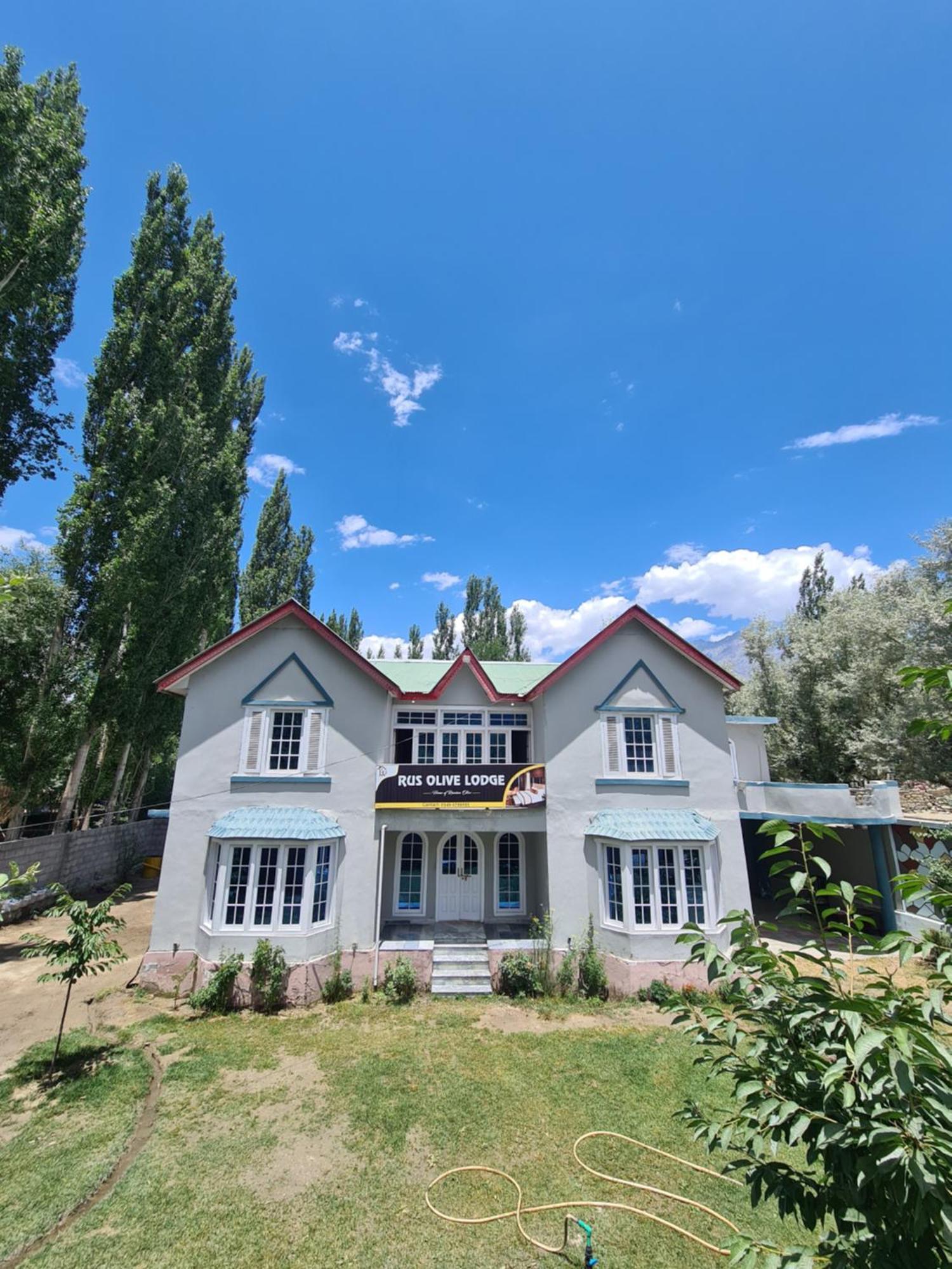 Rus Olive Lodge Skardu Exterior foto